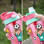 Personlig tecknad fotbollsfigur ansikte foto namn 16 oz vattenflaska med silikonsugrör och handtag födelsedag tillbaka till skolan present till pojkar flickor 8