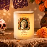 Gepersonaliseerde Sugar Skull-fotokaarsenhouder met goudsbloemmotief, voorzien van naam, jaartal en LED-kaars – cadeau voor de Dag van de Doden ter nagedachtenis aan overleden dierbaren 5