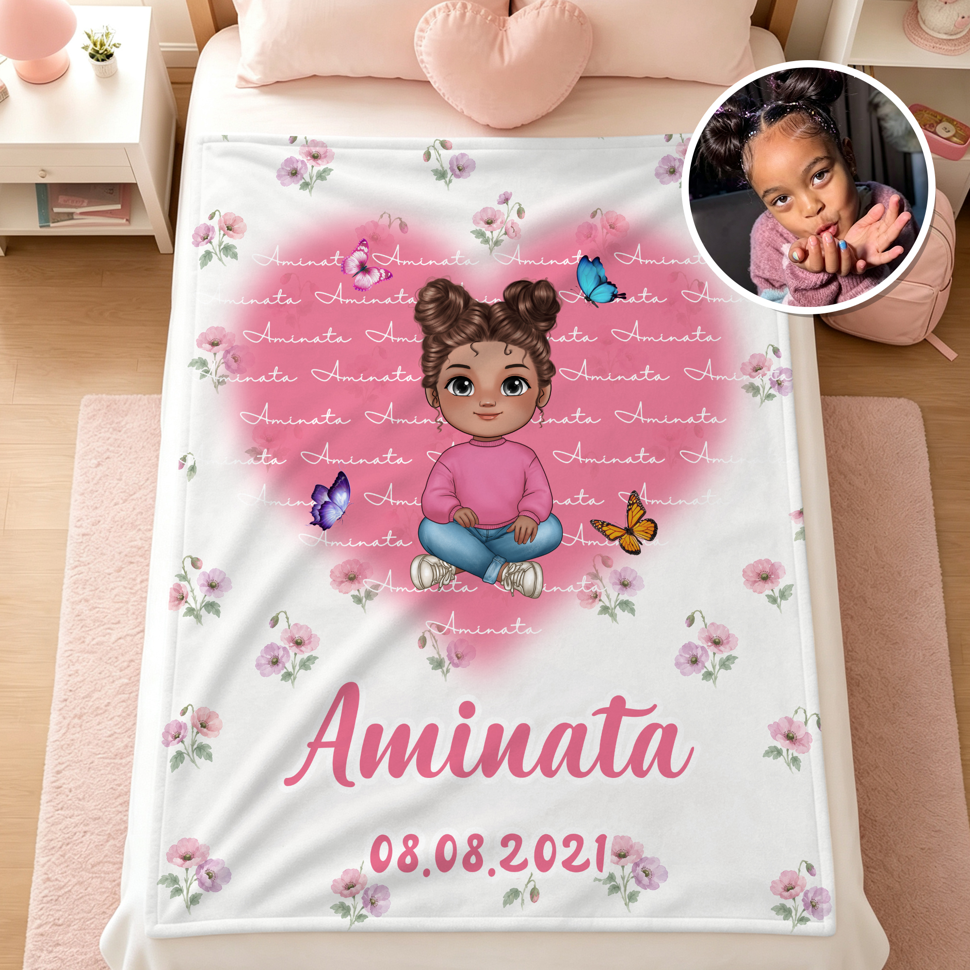 Individuell gestaltete, niedliche Kuscheldecke mit Cartoon-Figur und Geburtsblume, mit Namen – Wohnaccessoire, Geburtstags- und Weihnachtsgeschenk für Familie, Freunde und Kinder