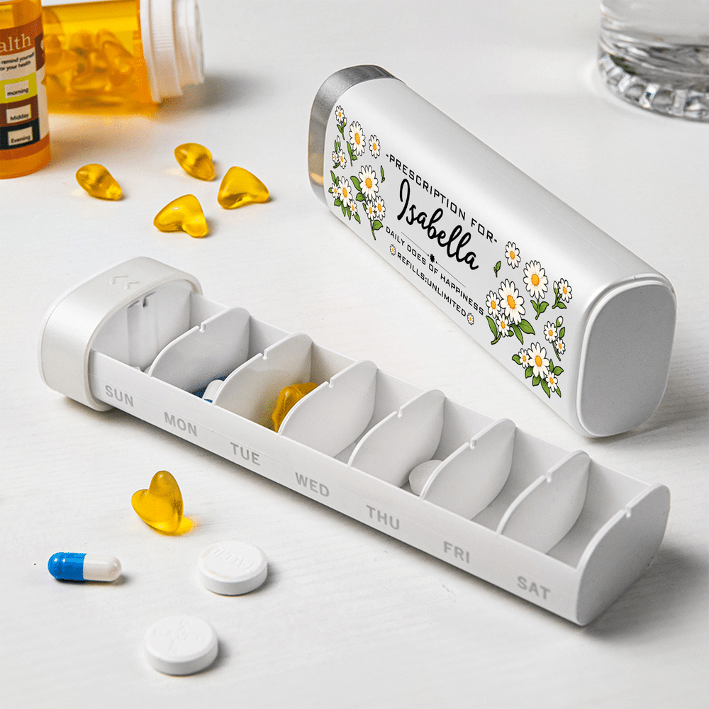 Henkilökohtainen Daisy Pill -kannettava viikkotablettilaatikko, jossa on nimi – terveydenhuollon matka- ja syntymäpäivälahja potilaille ja matkailijoille 3