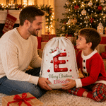 Gepersonaliseerde, schattige kerstmuts met initiaal – herbruikbare kersttas van canvas met grote inhoud en naam – vrolijk kerstcadeau voor kinderen en het hele gezin 2