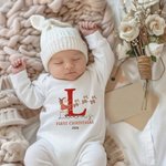 Personalisierter Weihnachts-Body mit kurzen Ärmeln aus 100 % Baumwolle im Design „Weihnachtsschlitten des Weihnachtsmanns“ mit Initialen, Vornamen und Jahreszahl – das erste Weihnachtsgeschenk für Neugeborene
