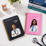 Cuaderno A5 personalizado con ilustración de personal sanitario en estilo cómic y efecto 3D, agenda semanal y mensual 2027, con nombre, ideal como regalo de cumpleaños para médicos y enfermeros
