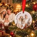 Addobbo natalizio personalizzato in ceramica, a forma di cuore o rotondo, con foto acquerellata a strisce e testo: regalo di Natale per la famiglia e le coppie