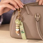 Personalized Birth Flower PU Leather Keychain with Name and Daisy Bead Pendant Wedding Party Birthday Gift for Best Friends Bridesmaids 4