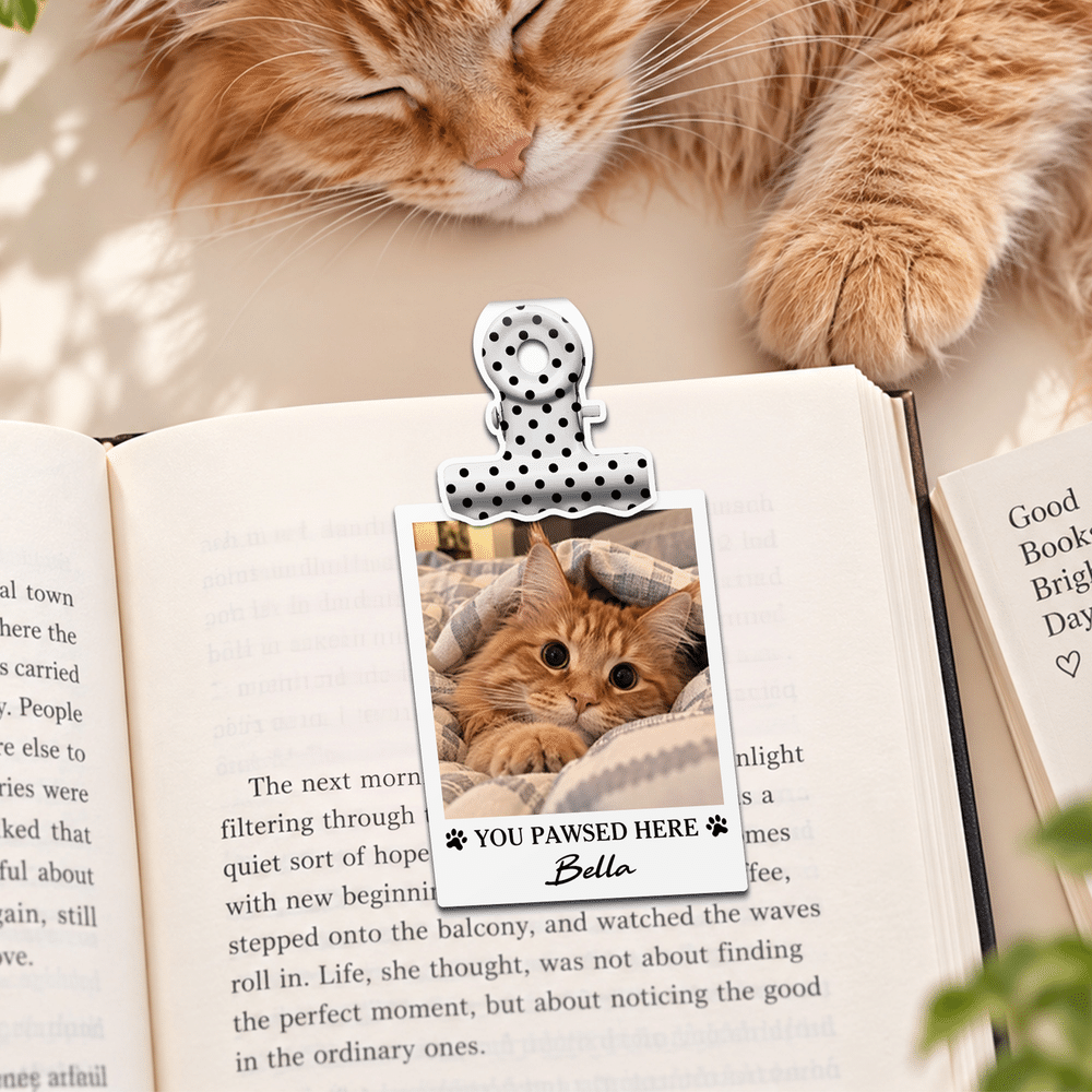 Personalised Pet Photo Paw Design Magnetic Bookmark Clip with Title and Text Birthday Book Club Gift for Bookworms Pet Lovers 5