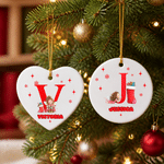 Décoration de Noël personnalisée : chaussette de Noël en céramique avec l'initiale d'un lutin de Noël et le prénom – Décoration d'intérieur et cadeau de Noël pour la famille et les enfants 1