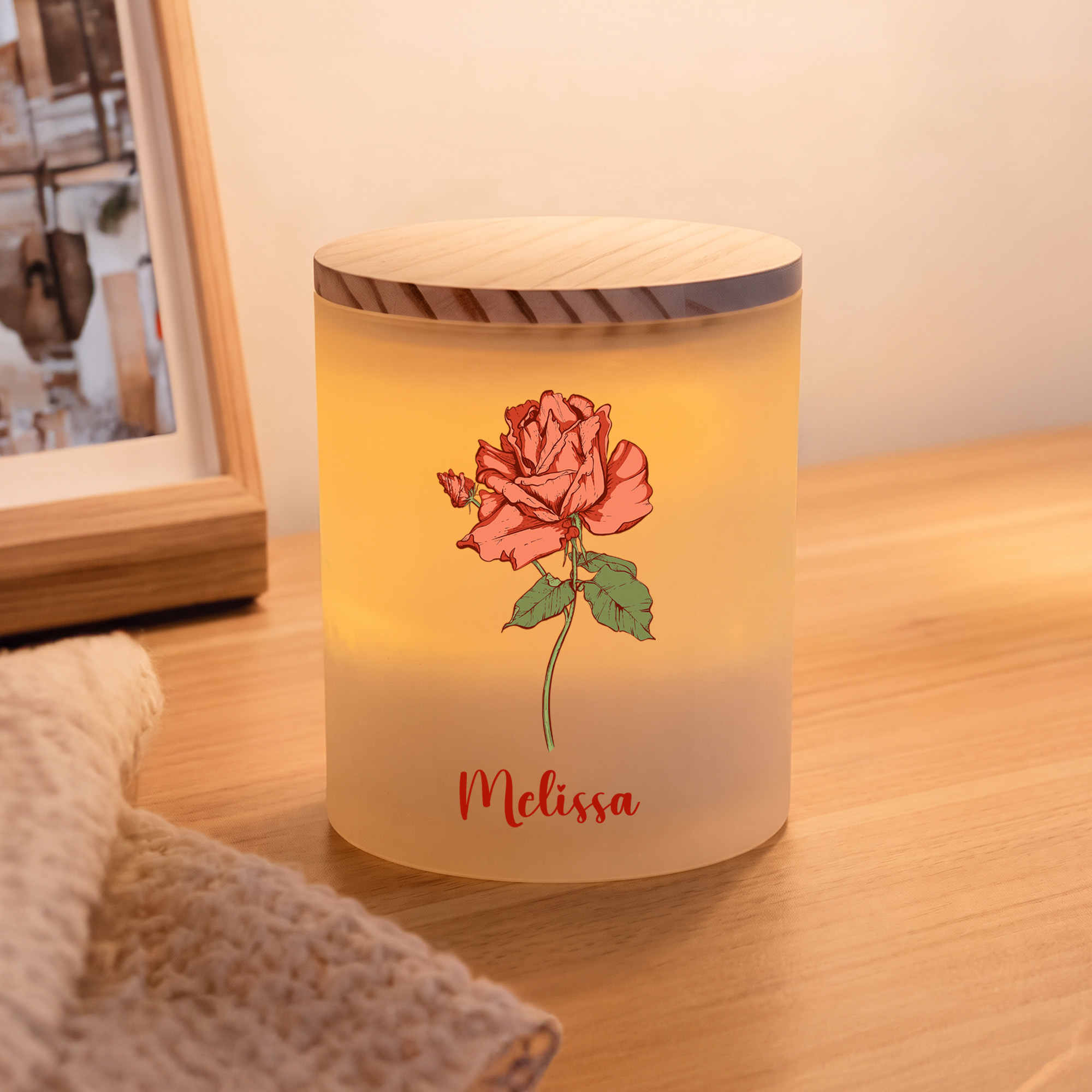 Individuell gestalteter Kerzenhalter im Retro-Stil mit Geburtsblume, LED-Kerze und Namensbeschriftung – Tischdekoration, Geburtstags- und Weihnachtsgeschenk für Freunde, Familie und Lieblinge
