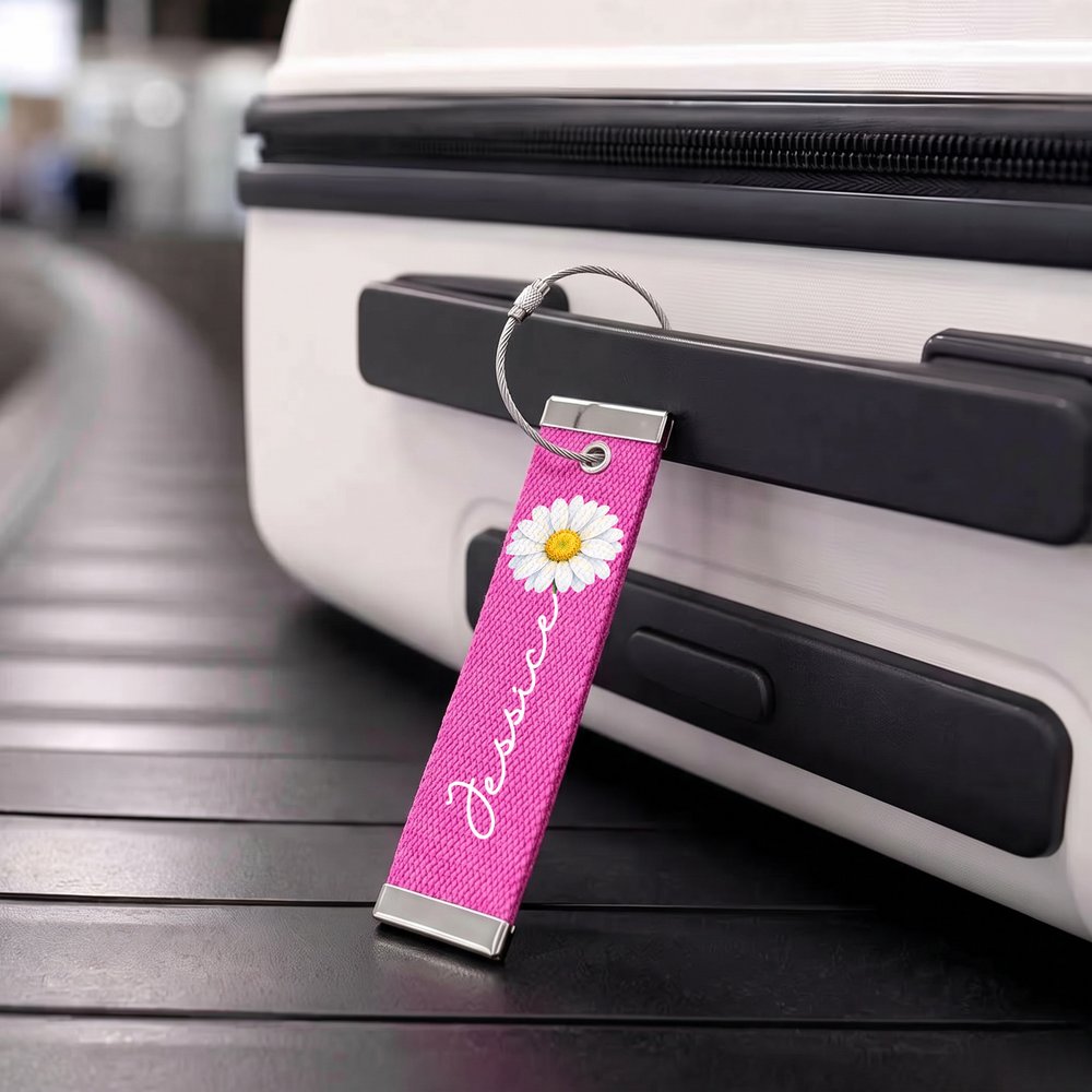 Étiquette à bagages personnalisée « Fleur de naissance et papillon » avec prénom – Idéale pour les voyages, les anniversaires ou les voyages d'affaires – Cadeau pour une amie voyageuse 5