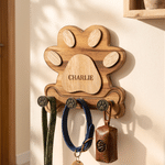 Porte-laisse en bois personnalisé en forme de patte de chiot, avec nom gravé et 3 crochets : cadeau de Noël ou de pendaison de crémaillère pour les propriétaires d'animaux de compagnie