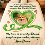 Coperta morbida personalizzata con foto, motivo multicolore a cuori e impronte di zampe, con nome: decorazione per la casa, regalo di compleanno o commemorativo per gli amanti degli animali domestici 3