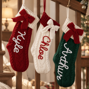 Calza di Natale personalizzata con fiocco morbido e nome – Decorazione per l’albero e il caminetto – Regalo di Natale per la famiglia e i bambini