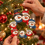 Personalised Snowman Family Wreath Wooden Christmas Ornament with Name Home Decor Christmas Gift for Family Grandma Grandpa 6