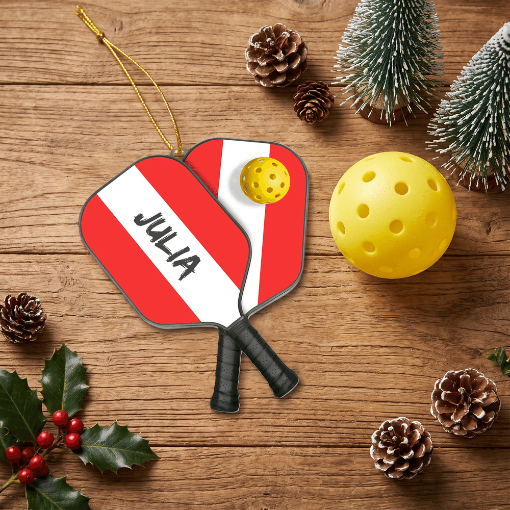 Adorno acrílico 2D personalizado y colorido con forma de raqueta de pickleball y nombre: regalo de Navidad para jugadores y entrenadores de pickleball 2