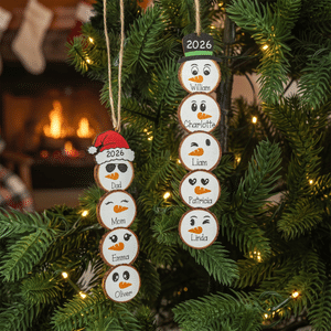 Personalised Santa Hat Snowman Family Wooden Christmas Ornament with 1-6 Names and Year Christmas Gift for Family Friends