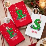 Servilleta personalizada con dibujo de un personaje con gorro navideño de dibujos animados, 100 % algodón, con iniciales y nombre; regalo de decoración navideña para el hogar, ideal para la familia y los niños 1