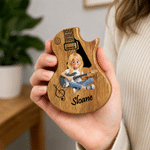 Étui porte-médiators en bois personnalisé avec personnage de dessin animé et effet 3D, comportant un texte avec le prénom et 3 médiators – Cadeau d'anniversaire pour les guitaristes et leurs parents 6