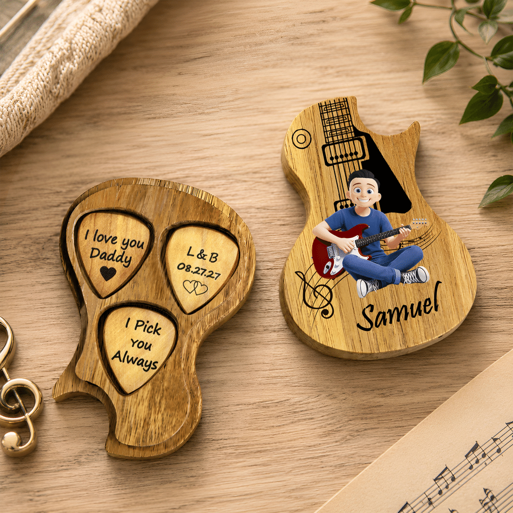 Étui porte-médiators en bois personnalisé avec personnage de dessin animé et effet 3D, comportant un texte avec le prénom et 3 médiators – Cadeau d'anniversaire pour les guitaristes et leurs parents 1