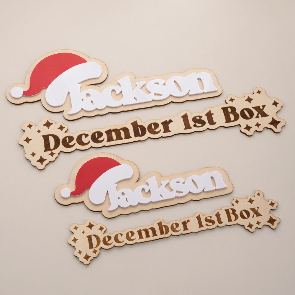 Personalisiertes Weihnachts-Etikett für Weihnachtsschachteln mit Weihnachtsmannmütze und Zuckerstange, mit Namen und Text – Weihnachtsgeschenk für Kinder und die Familie 2