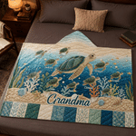 Personalised Mum Sea Turtle and 1-10 Baby Sea Turtles Soft Quilted-Look Hooded Blanket with Title and Name Birthday Gift for Family Mum Gran