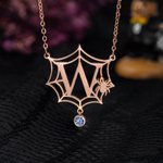 Collar personalizado de plata de ley con una espeluznante telaraña, piedra natal e inicial: exquisita joya, regalo de Halloween o de aniversario para ella 4