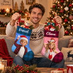 Calcetín navideño personalizado con foto de dibujos animados, gorro de Papá Noel a cuadros y nombre; decoración para el hogar; regalo de Navidad para niños y la familia 5