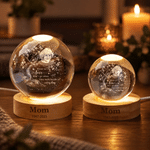 Veilleuse LED ronde en forme de boule de cristal avec photo personnalisée d'un cardinal sur un arbre, prénom, année et socle en bois – Cadeau de condoléances pour la famille, maman et papa 3