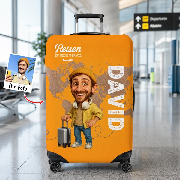 Personalisierte Foto-Karikatur Kofferschutzhülle mit Namen & Lebensmotto | Elastische Kofferhülle für 45–81 cm Höhe | Reise Geschenk für Weltenbummler