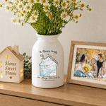 Personalisierte Keramikvase mit „Warm Cabin“-Motiv und Familienfoto, mit Familiennamen, Überschrift und Text – Wohnaccessoire und Einweihungsgeschenk für Familie und Freunde 3