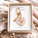 Personalized Elegant Dried Flower Heart Pendant Keychain Card Box Set with Name and Text Christmas Gift for Woman Bestie 1
