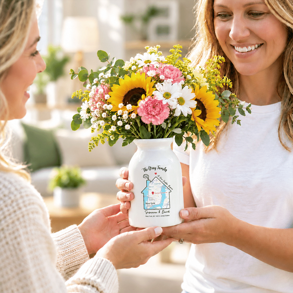 Personalisierte Keramikvase mit „Warm Cabin“-Motiv und Familienfoto, mit Familiennamen, Überschrift und Text – Wohnaccessoire und Einweihungsgeschenk für Familie und Freunde 6