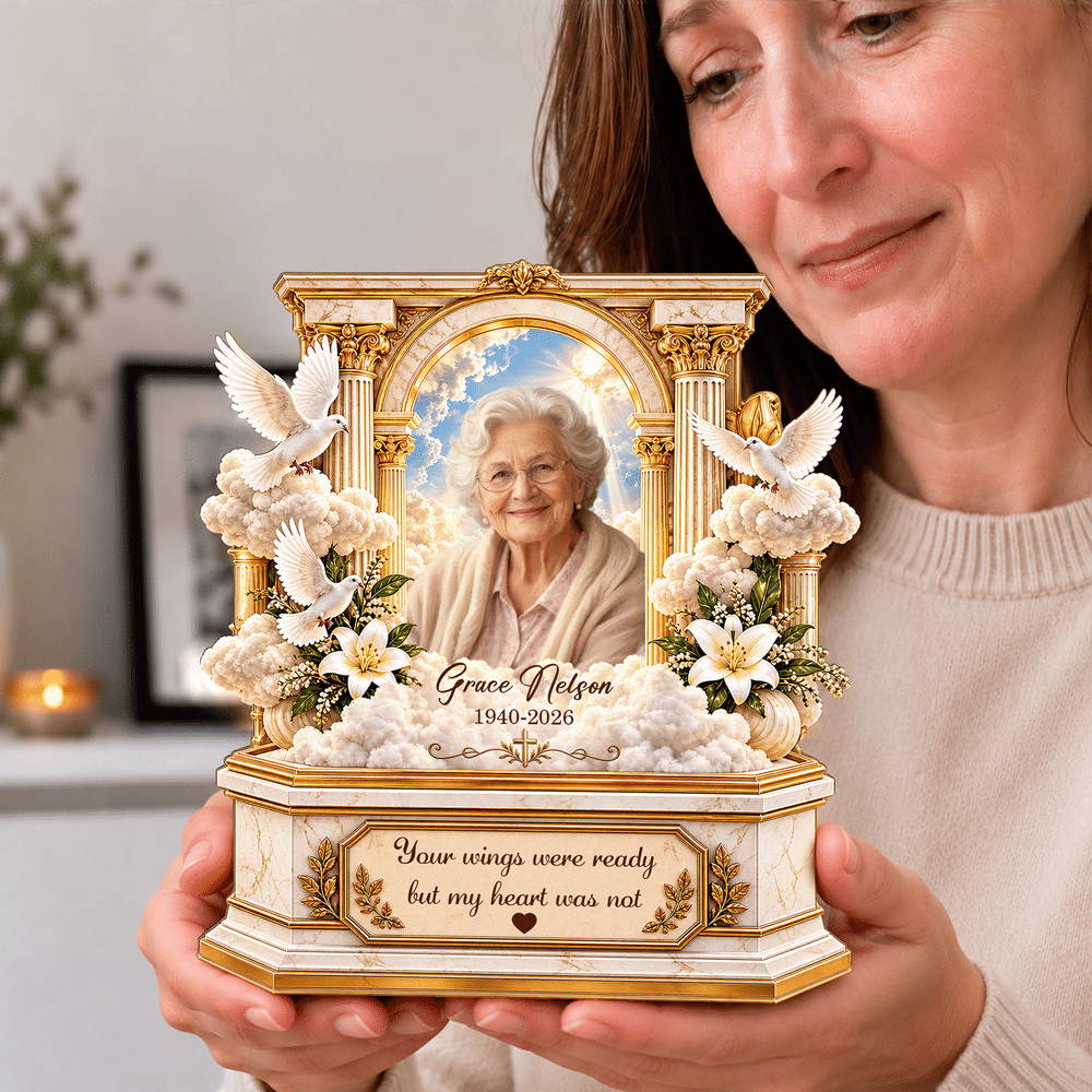 Décoration en bois superposée personnalisée de style 3D représentant une arche dorée ornée, avec photo d'art, année et texte : cadeau de condoléances pour la famille et les amis 7