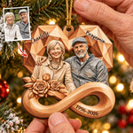 Ornamento in legno personalizzato con foto, a forma di cuore, effetto 3D, con rosa infinita, nome e anno dell'anniversario: regalo di Natale per coppia, coniugi, moglie