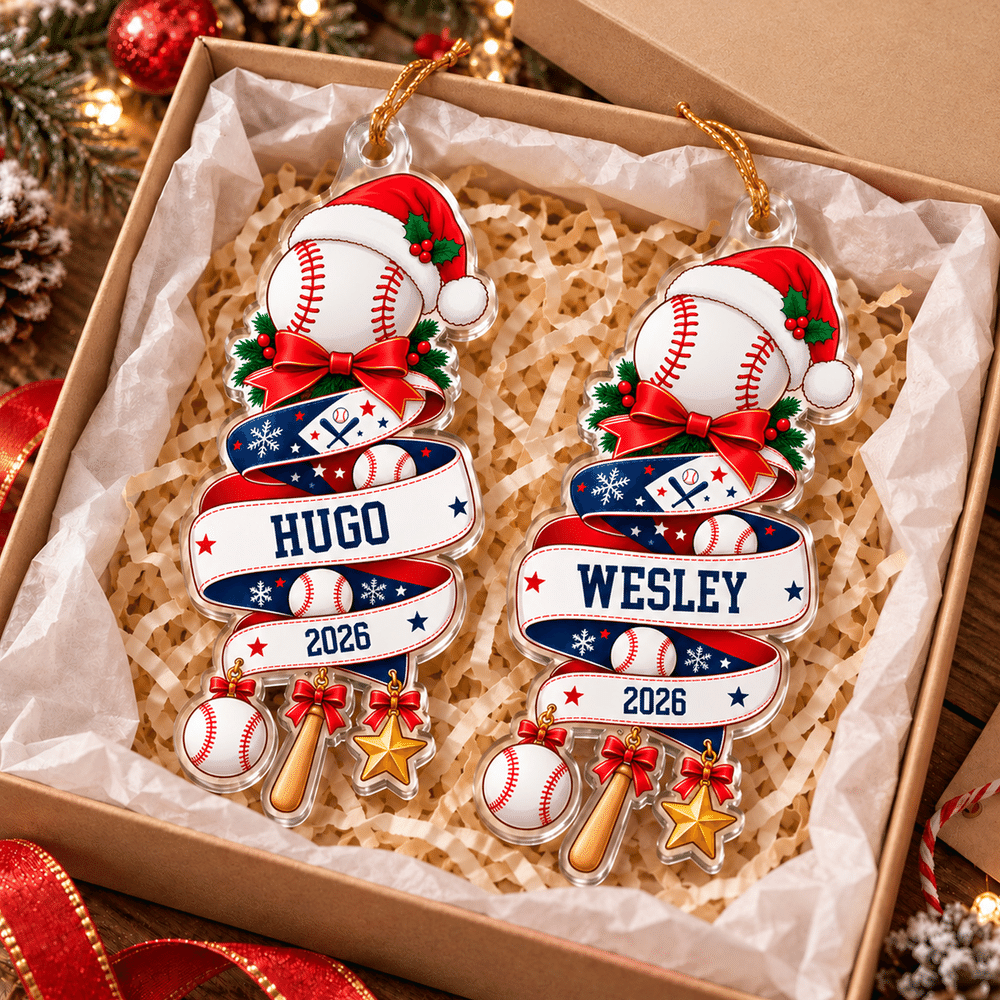 Décoration de Noël personnalisée en acrylique en forme de ballon de sport, avec prénom et année – Cadeau de Noël pour les sportifs, les fans de sport et les passionnés 3