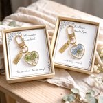 Personalized Elegant Dried Flower Heart Pendant Keychain Card Box Set with Name and Text Christmas Gift for Woman Bestie 8