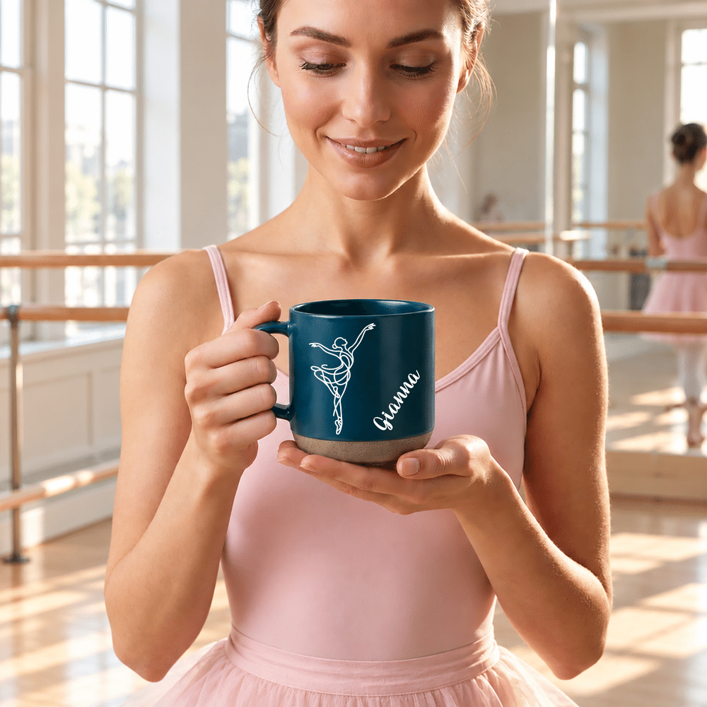 Taza de cerámica de 12 oz con diseño minimalista personalizado de líneas de ballet y nombre. Para uso diario, días de partido y como regalo de cumpleaños para niñas amantes del ballet. 6