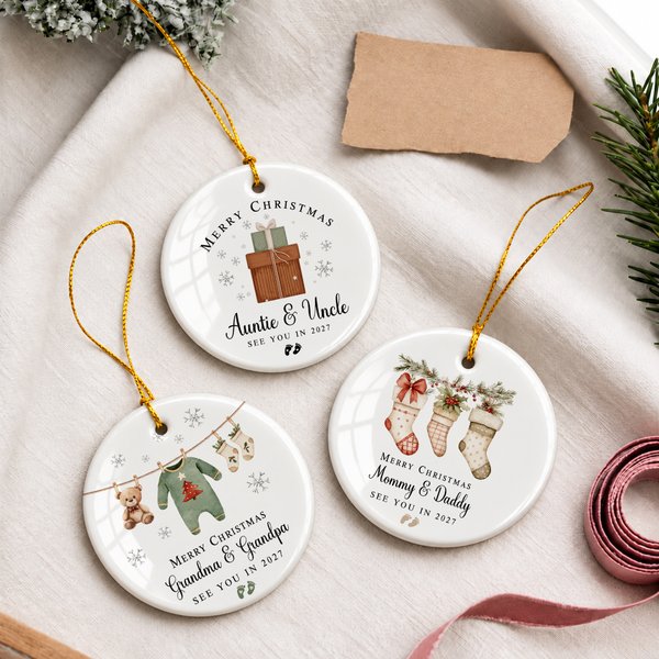 Personalised Promoted to Grandparent Christmas Theme Ceramic Ornament with Text and Box Pregnancy Announcement Christmas Gift for Grandparent Family