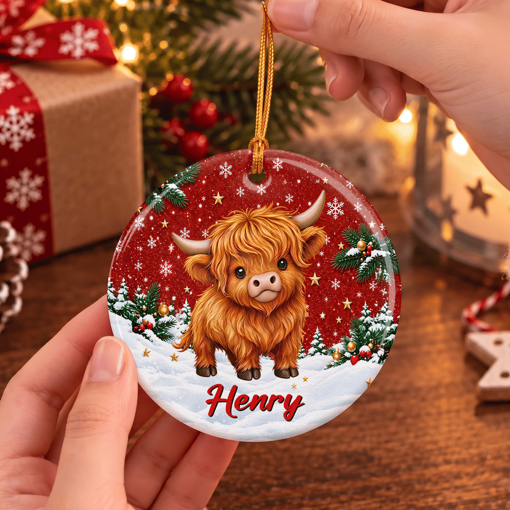 Personalised Christmas Highland Cow Heart Round Ceramic Ornament with Name Tree Decor Christmas Gift for Highland Cow Lovers Family 2