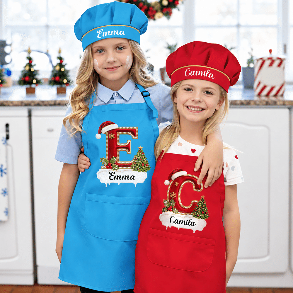 Conjunto personalizado de delantal de cocina infantil con iniciales y gorro de chef con temática navideña, con nombre y bolsillo. Accesorio de cocina para uso diario. Regalo de Navidad para niños. 3