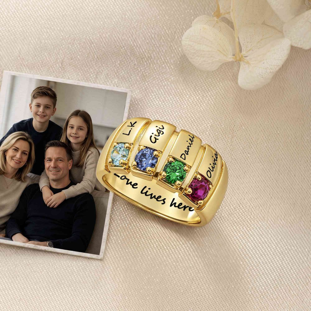 Personlig ring i sterlingsilver med födelsestenar för 1–6 familjemedlemmar och graverade namn – elegant smycke, perfekt som födelsedags- eller julklapp till familjen 3