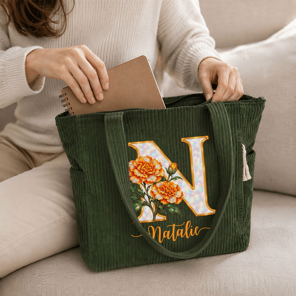 Sac fourre-tout en velours côtelé personnalisé avec initiale nacrée et fleur de naissance, avec prénom : cadeau d'anniversaire ou de Noël pour un usage quotidien, destiné à la famille, aux amis et aux femmes 4