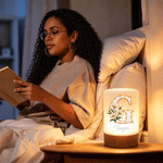 Luz nocturna recargable personalizada con flor de nacimiento, control táctil y regulador de intensidad, con nombre; decoración para el dormitorio; regalo de cumpleaños para niños y la familia 2