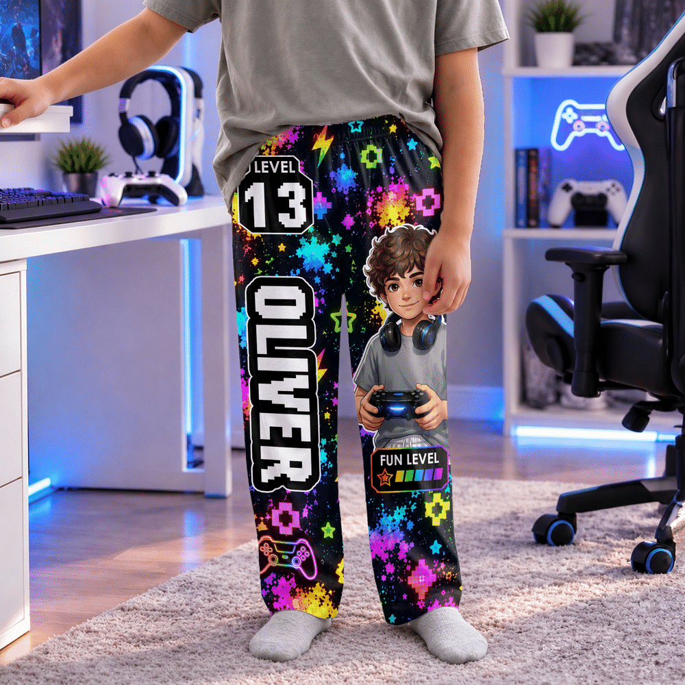 Individuell gestaltete, weiche Pyjama-Hose mit Cartoon-Motiv für Gamer, mit Namen und Alter – Alltagskleidung, Geburtstags- und Weihnachtsgeschenk für Jungen und Mädchen, die gerne spielen 2