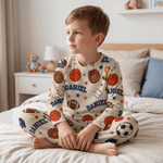 Conjunto de pijama infantil personalizado con diseño de pelotas deportivas y estilo acolchado, con nombre; regalo de cumpleaños y Navidad para niños 4