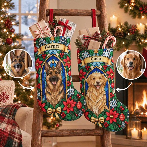 Calza natalizia personalizzata in stile vintage con foto del proprio animale domestico, decorata con fiocchi di neve, agrifoglio e vetrate colorate, con nome; decorazione per la casa e regalo per la festa di Natale per i proprietari di animali domestici